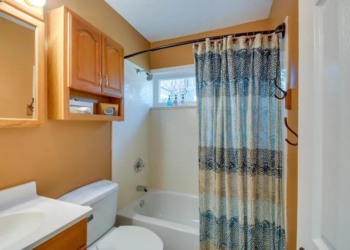 A-frame With Deck - 12 Mi To Lynx Lake! Holiday home Prescott